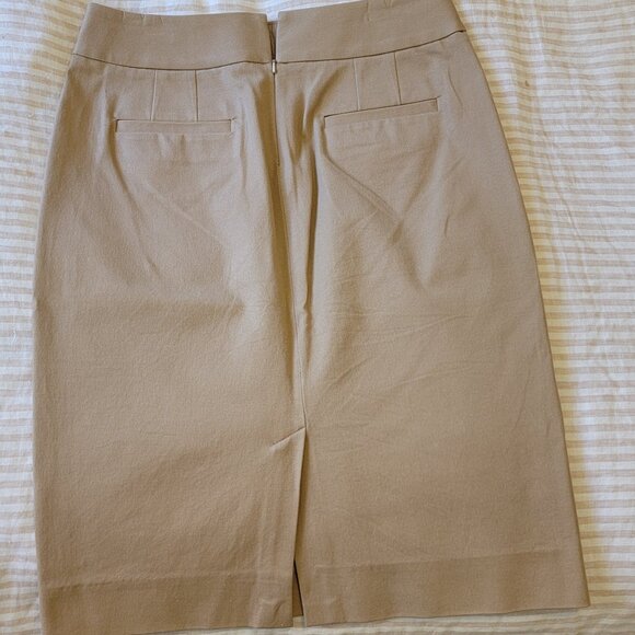 Bi-Stretch Pencil Skirt, Banana Republic - Picture 4 of 4